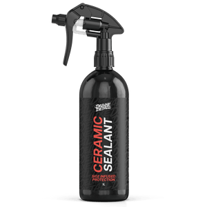 Deluxe Detail CERAMIC SEALANT SiO2 spray coating, 1 litre black bottle, front label