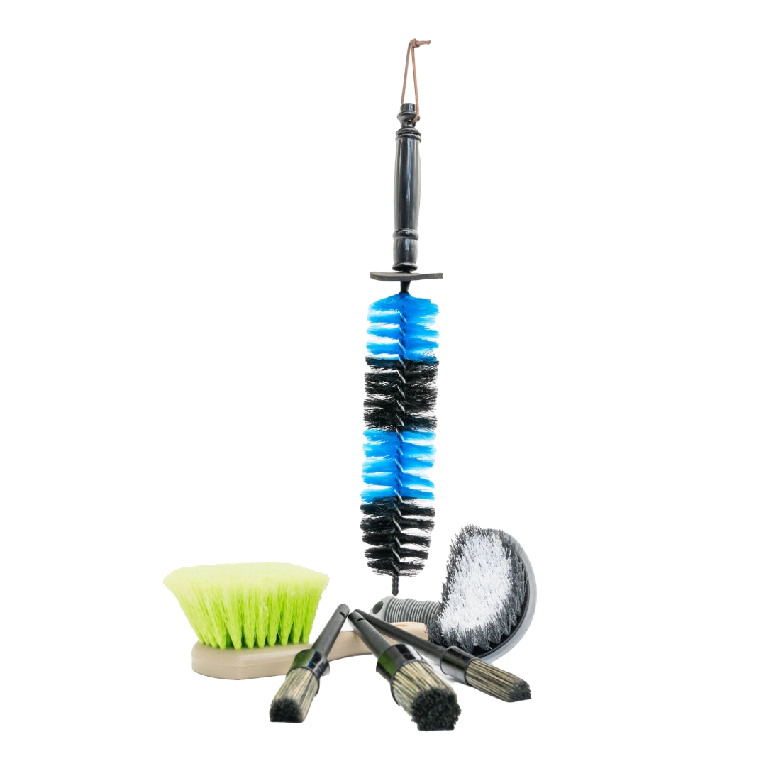 Wheel cleaning brush kit with barrel, face, tyre and lug nut brushes