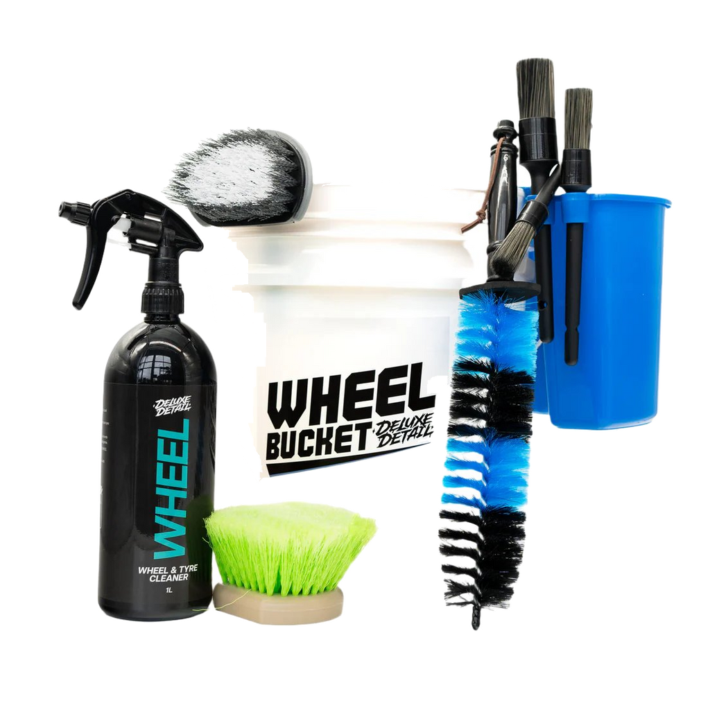 Deluxe Detail wheel cleaning kit with bucket and brushes